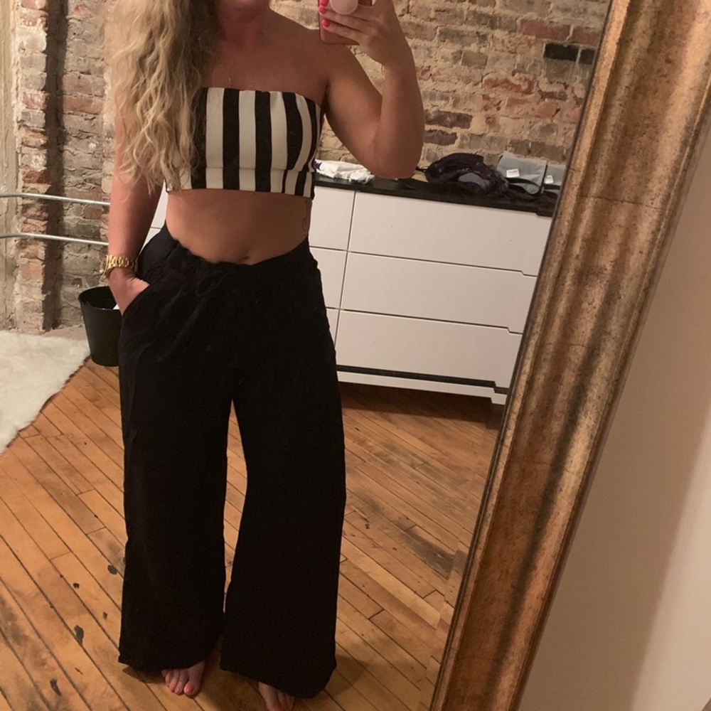 Fashion Nova Black White Striped Crop Bandeau